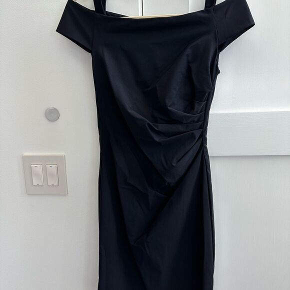 Nicole Miller, black techno fabric dress- size 6 - Picture 1 of 10